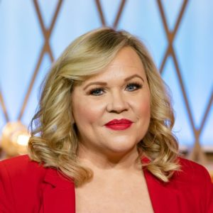 Holly Rowe: ESPN Career, Marriage, Height, Salary Revealed